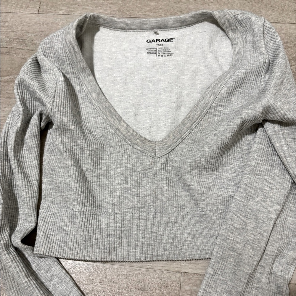 Garage Long sleeve crop top - Picture 1 of 3